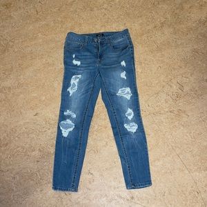 Only been worn once so they are basically brad new! I just didn’t wear them.